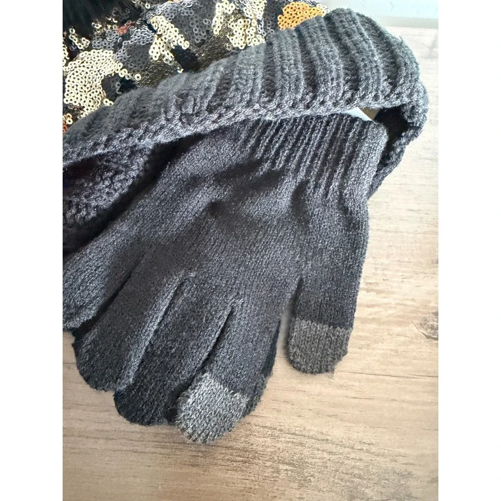 Girl winter hat and glove set cheetah